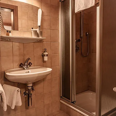 Homestay Gaestehaus Einoedberg